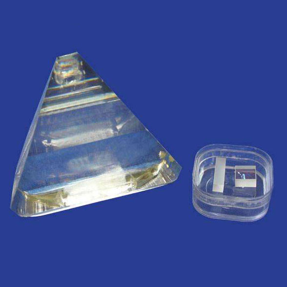 KTP Crystal Potassium Titanyl Phosphate NLO Crystals Customizable